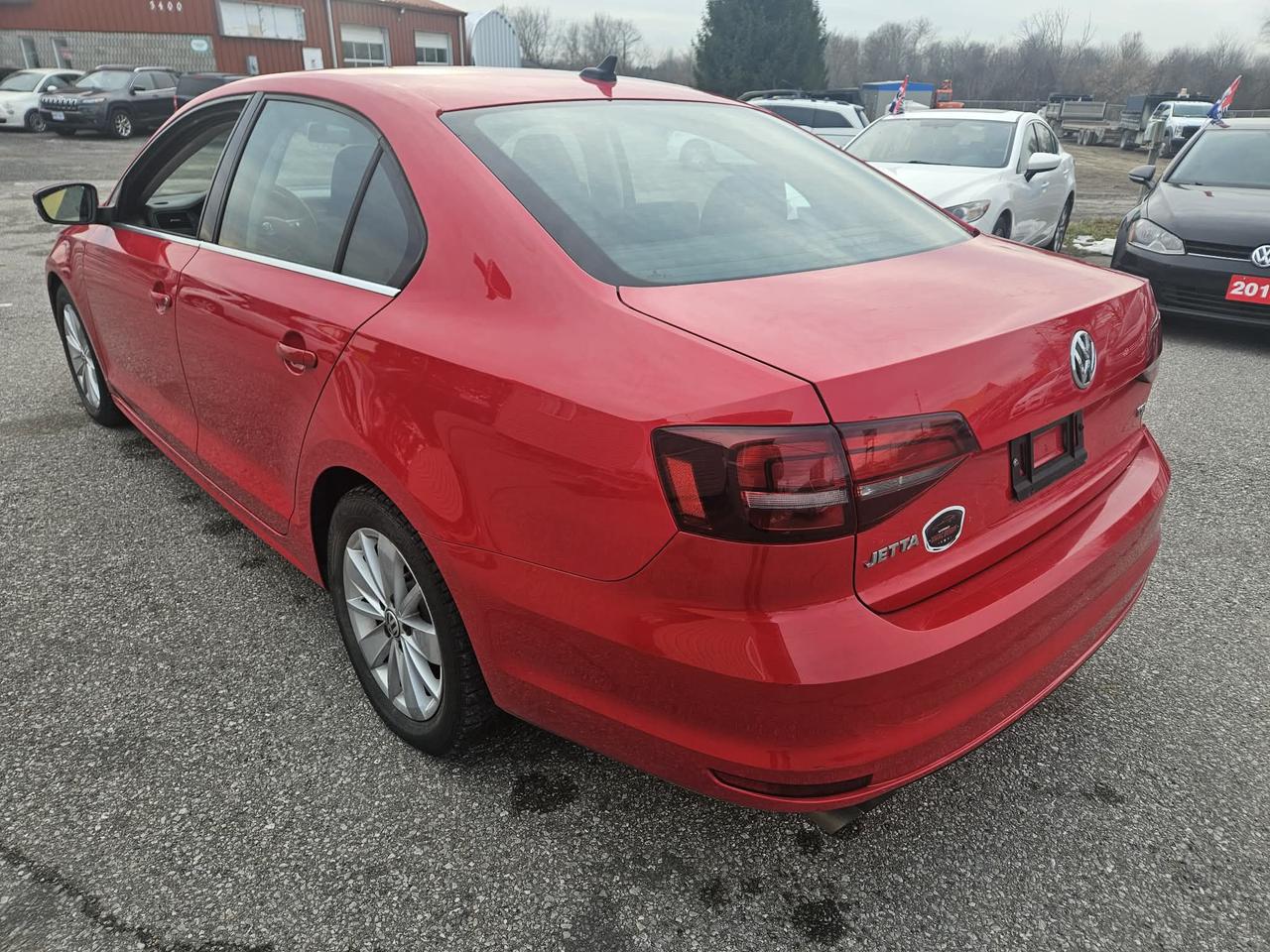 2016 Volkswagen Jetta 4dr 1.4 TSI Auto Trendline Photo