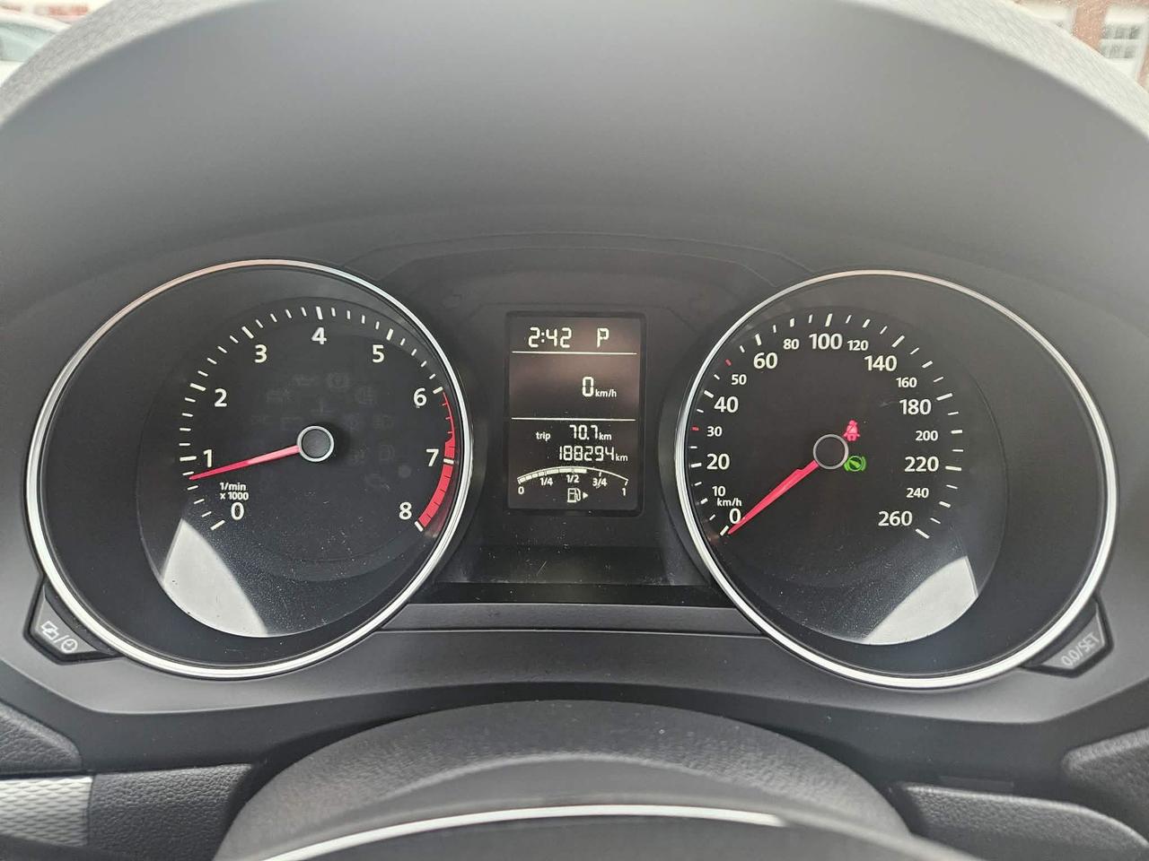 2016 Volkswagen Jetta 4dr 1.4 TSI Auto Trendline Photo