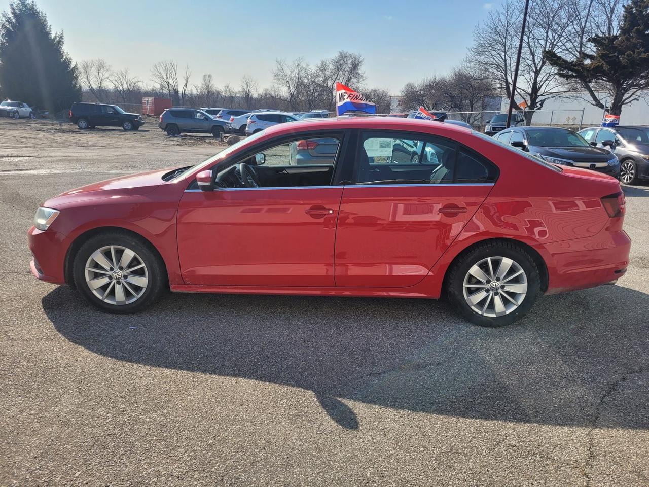 2016 Volkswagen Jetta 4dr 1.4 TSI Auto Trendline Photo3