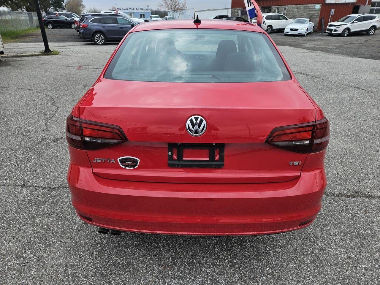 2016 Volkswagen Jetta Trendline Photo