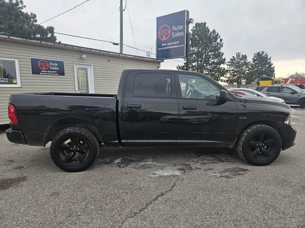 2017 RAM 1500 Express Photo