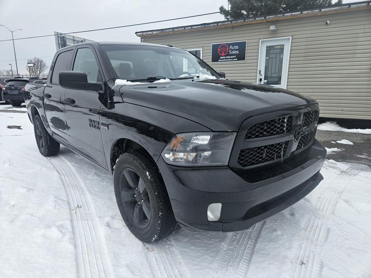 2017 RAM 1500 Express Photo0