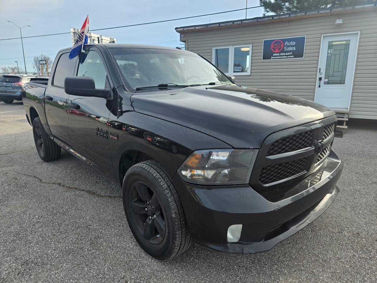 2017 RAM 1500 Express Photo0
