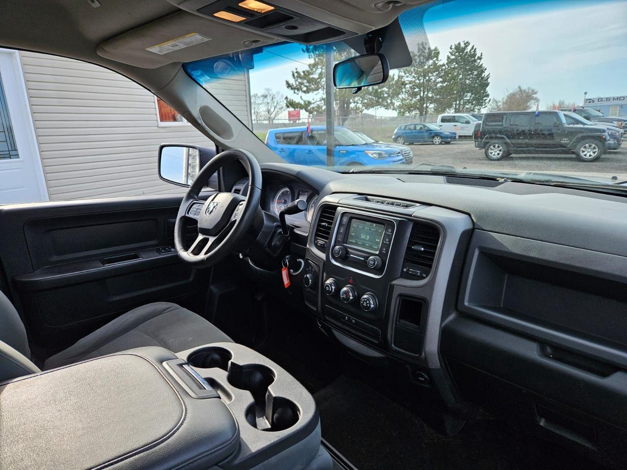 2017 RAM 1500 Express Photo