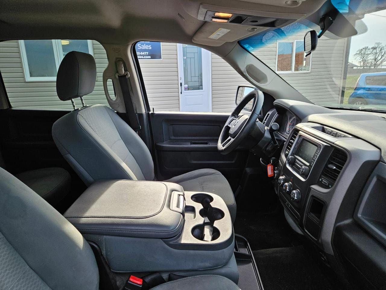2017 RAM 1500 Express Photo