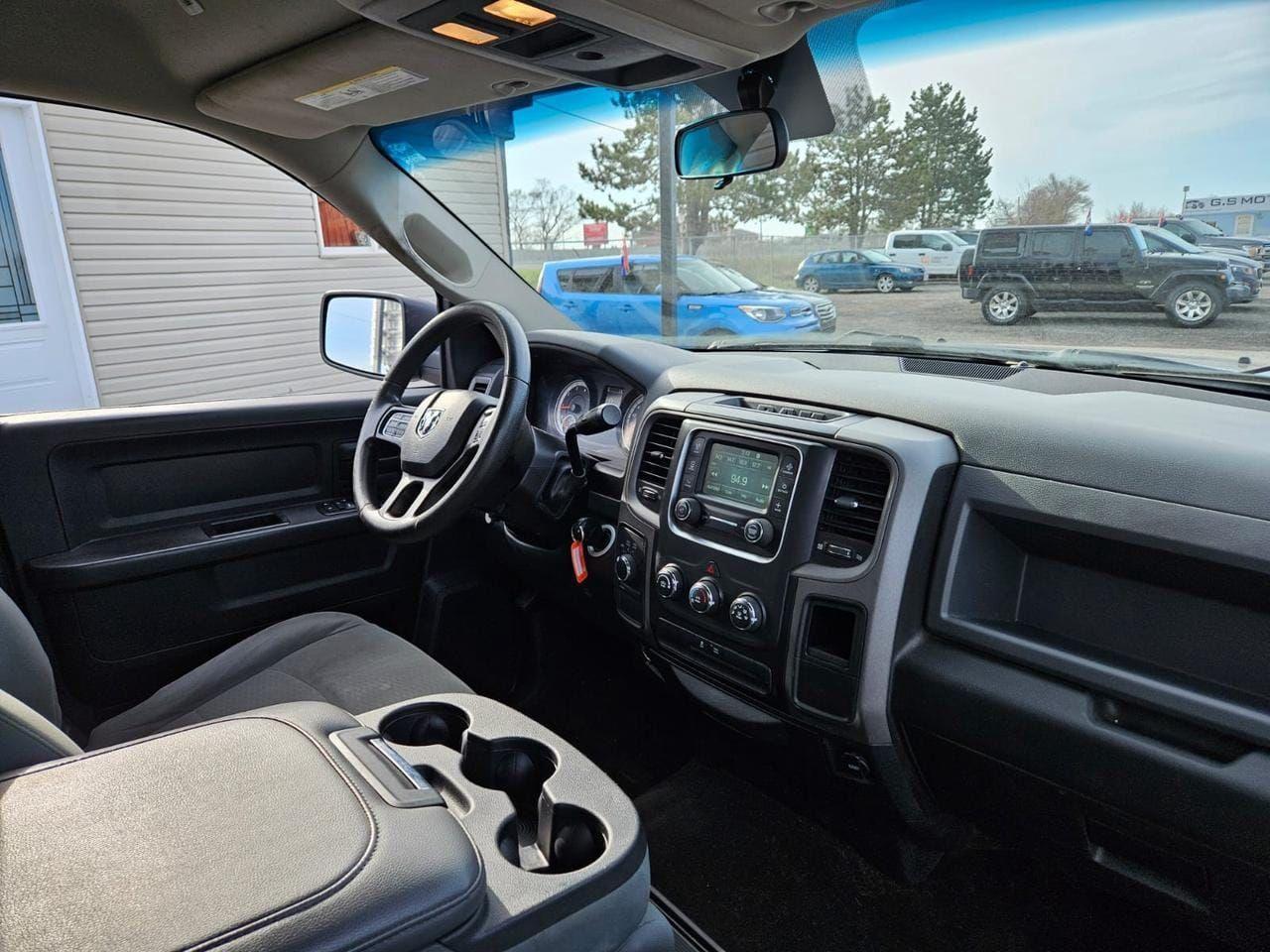 2017 RAM 1500 Express Photo