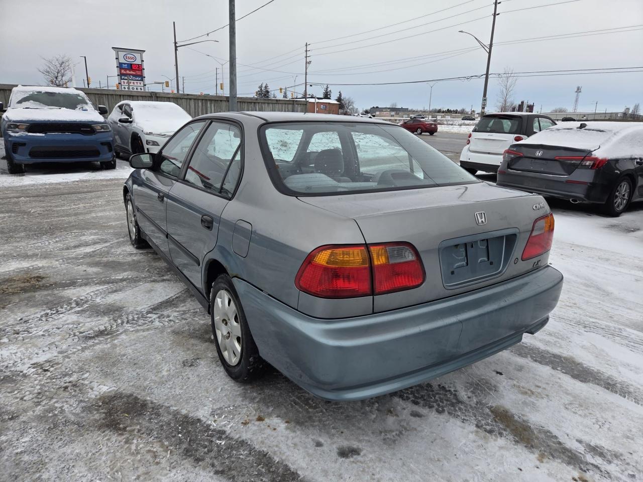 1999 Honda Civic LX, SEDAN, AUTO, ONLY 184KMS, RUNS WELL, AS IS Photo2