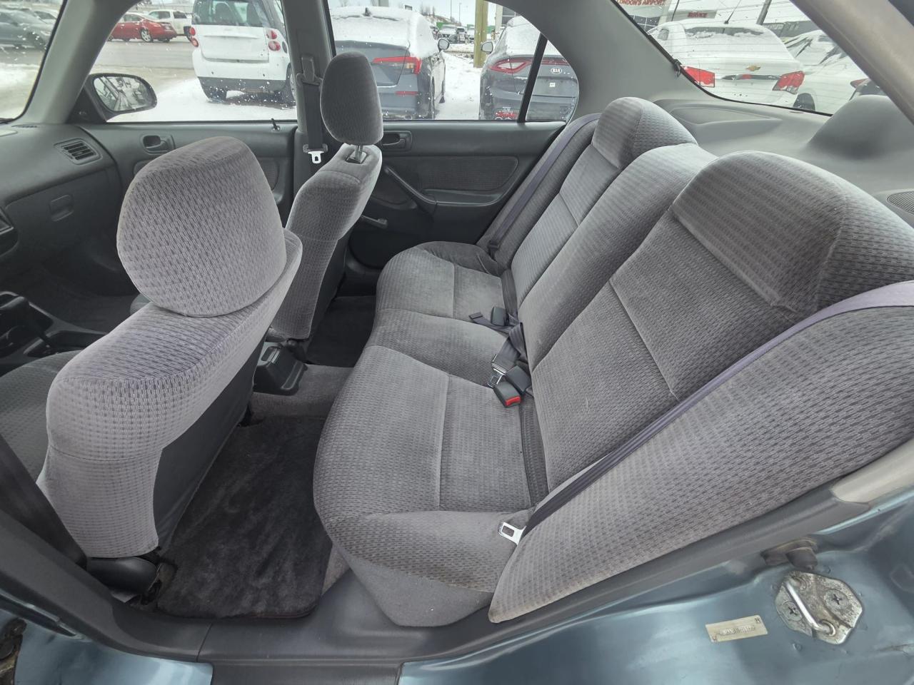 1999 Honda Civic LX, SEDAN, AUTO, ONLY 184KMS, RUNS WELL, AS IS Photo