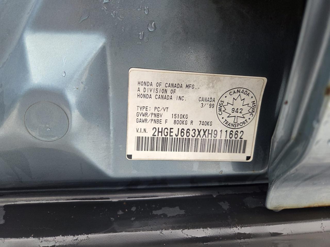 1999 Honda Civic LX, SEDAN, AUTO, ONLY 184KMS, RUNS WELL, AS IS Photo