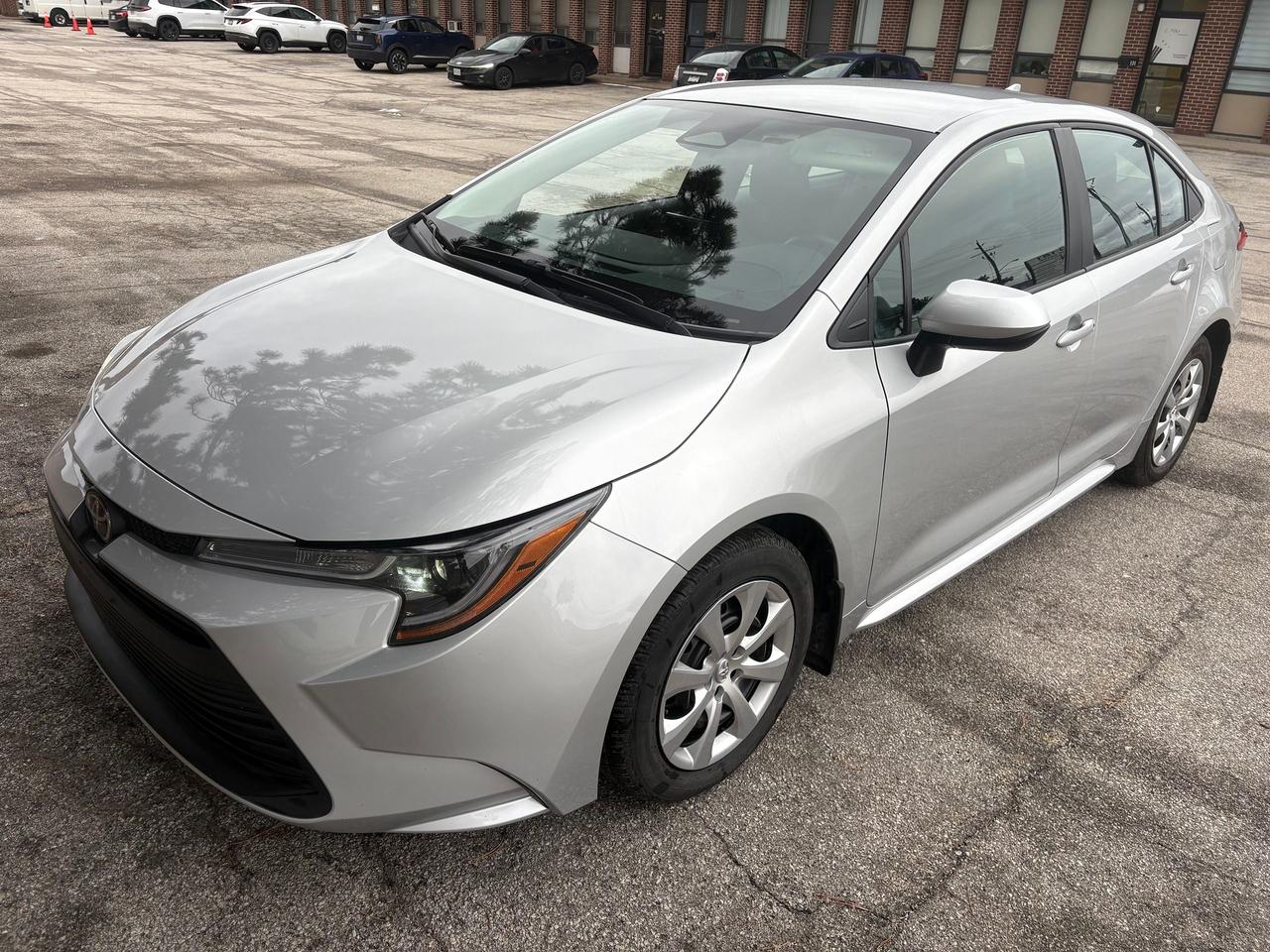 2023 Toyota Corolla LE Photo