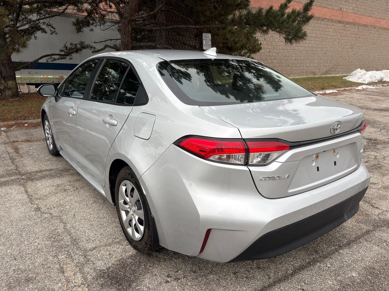 2023 Toyota Corolla LE Photo