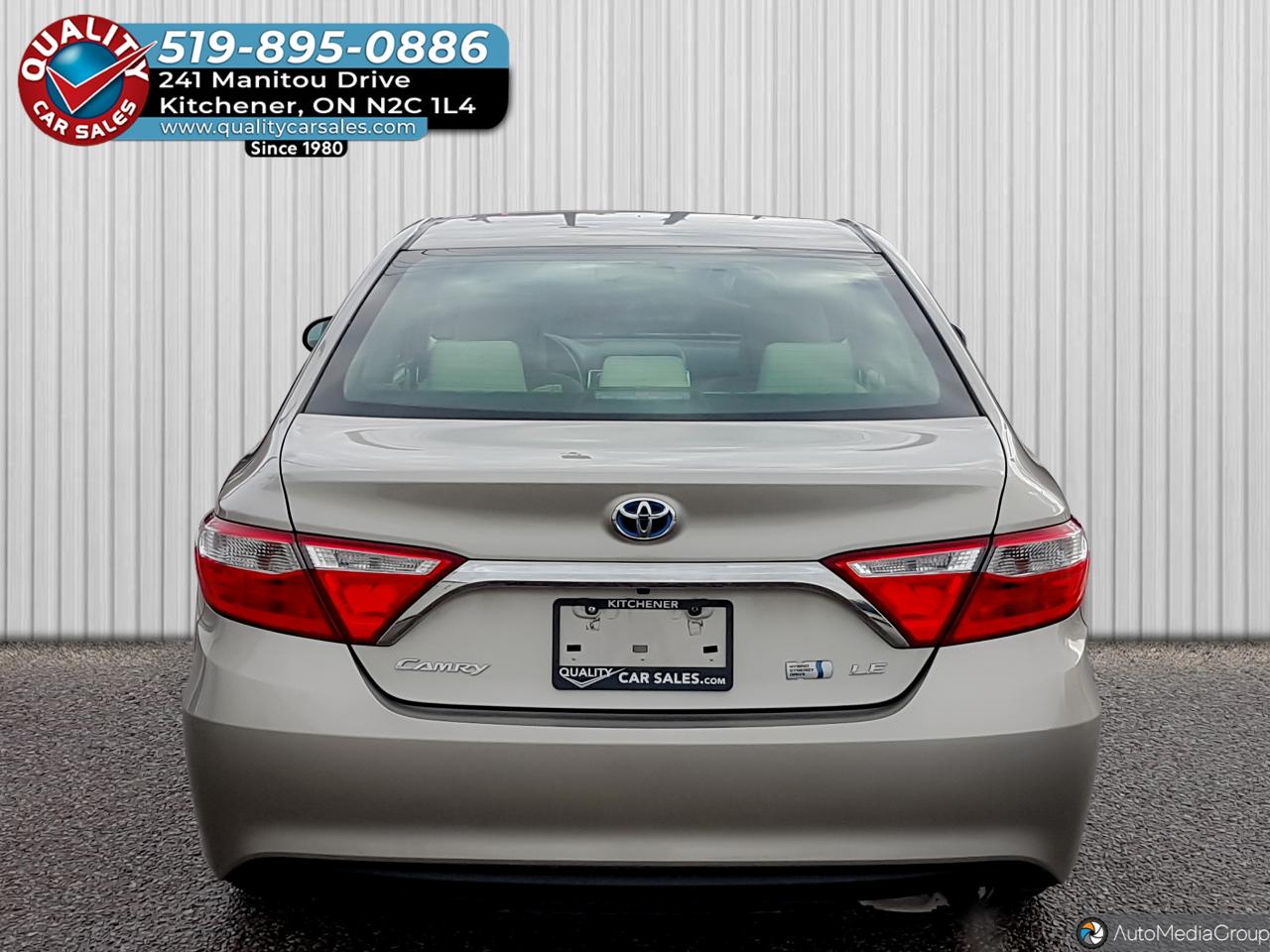 2016 Toyota Camry LE HYBRID *ONLY 70,000 KM* Photo4