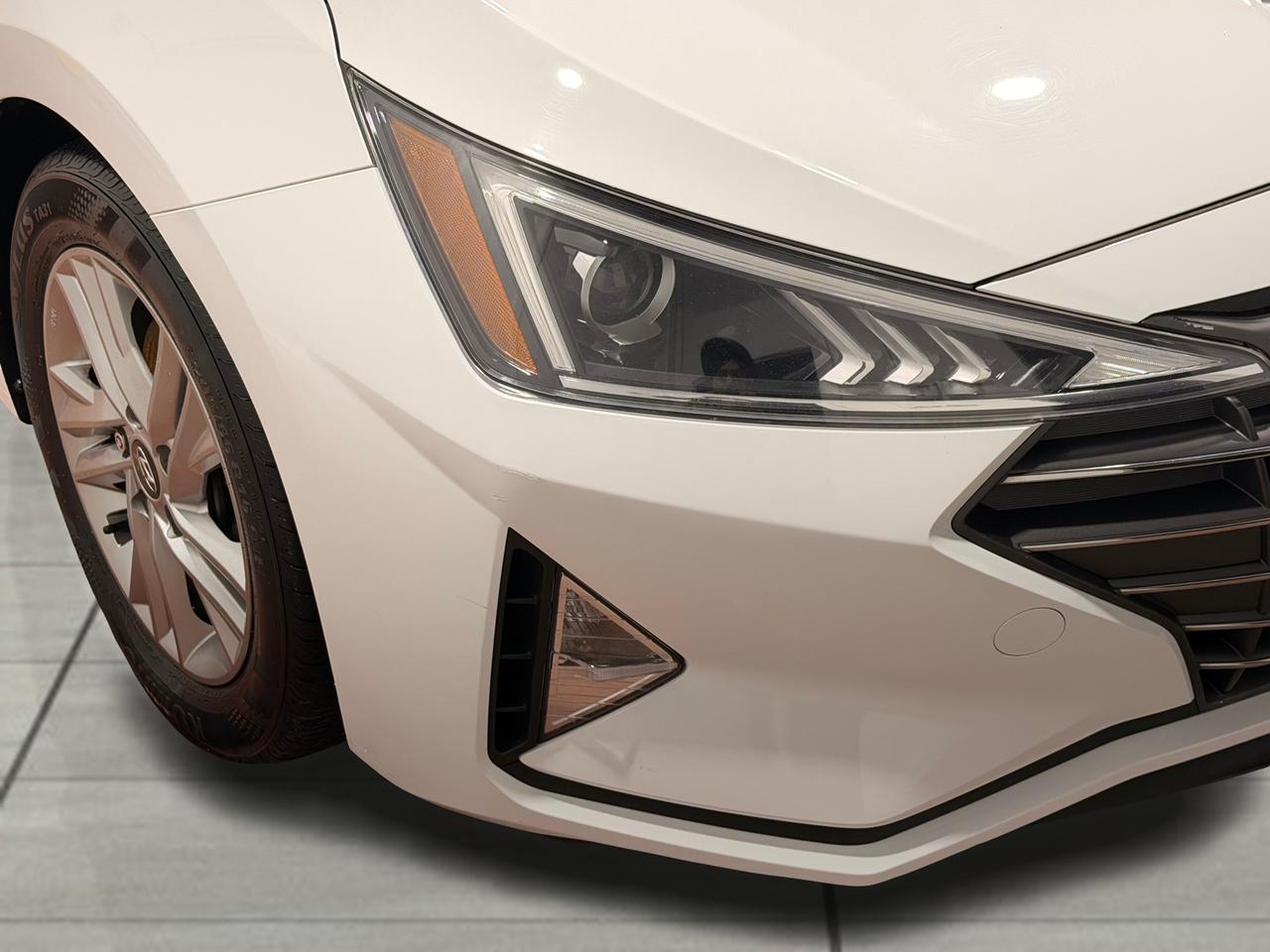 2019 Hyundai Elantra Preferred+Camera+ApplePlay+Blind Spot+LOW KMS! Photo