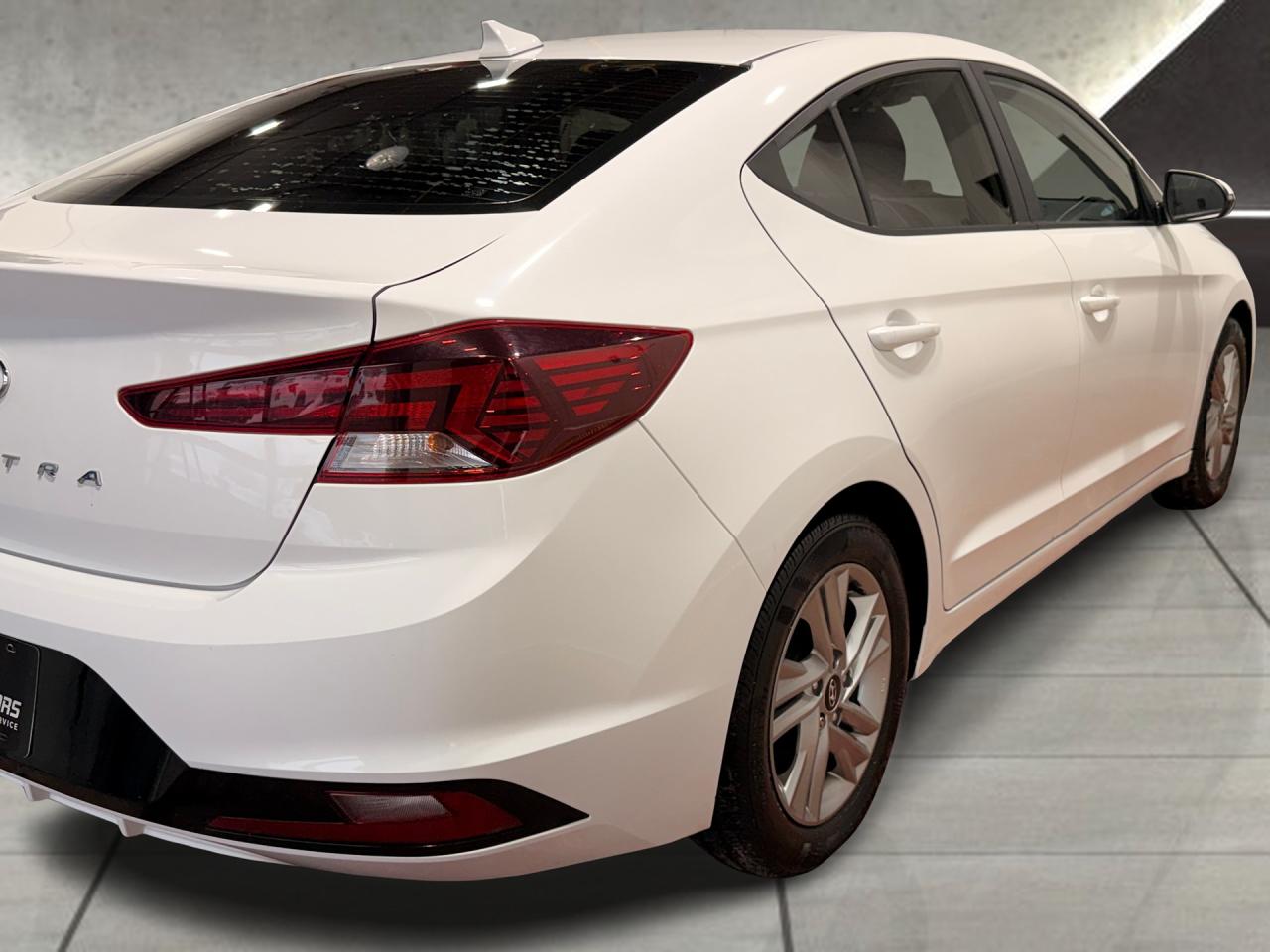 2019 Hyundai Elantra Preferred+Camera+ApplePlay+Blind Spot+LOW KMS! Photo92