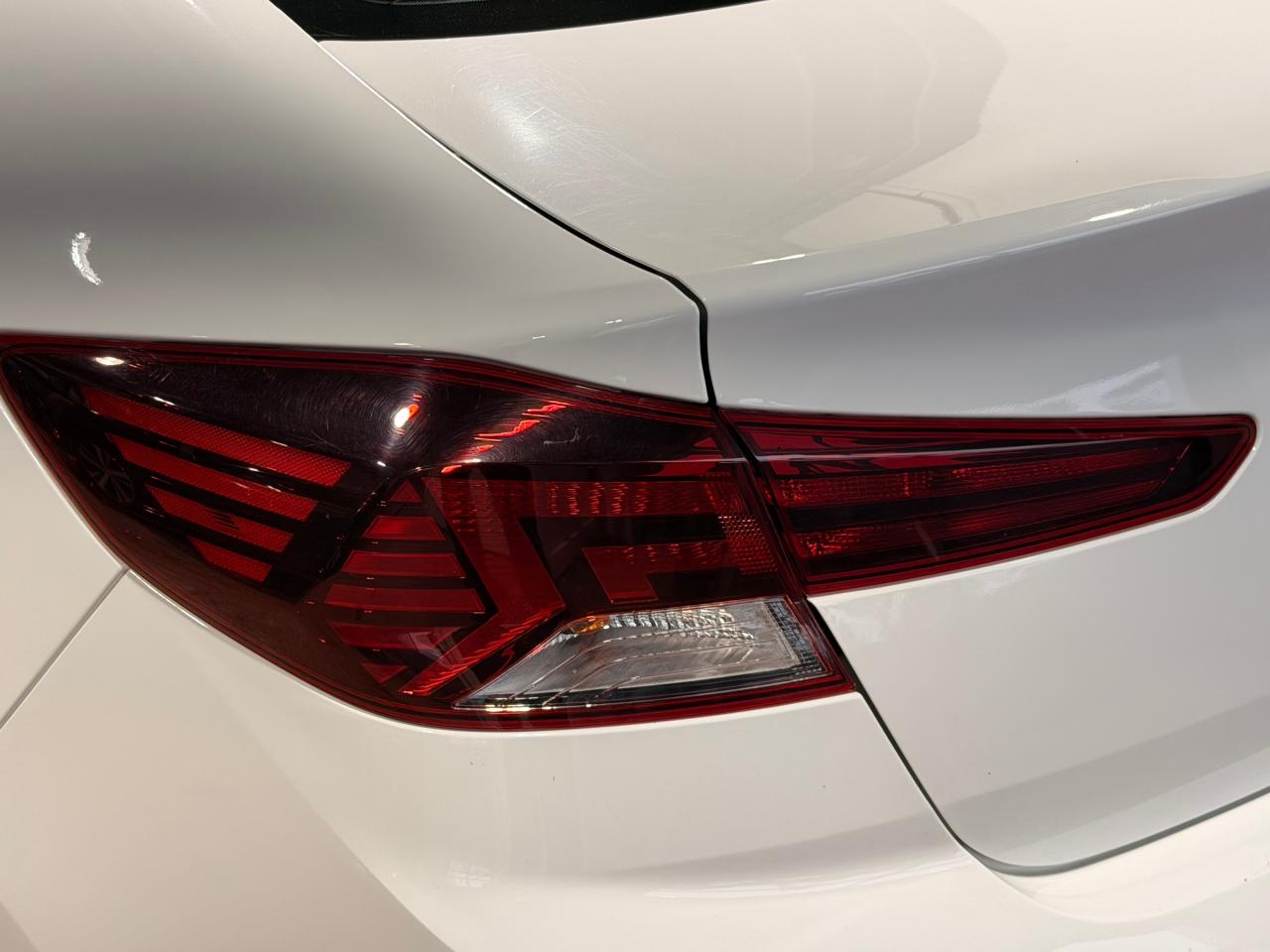 2019 Hyundai Elantra Preferred+Camera+ApplePlay+Blind Spot+LOW KMS! Photo112