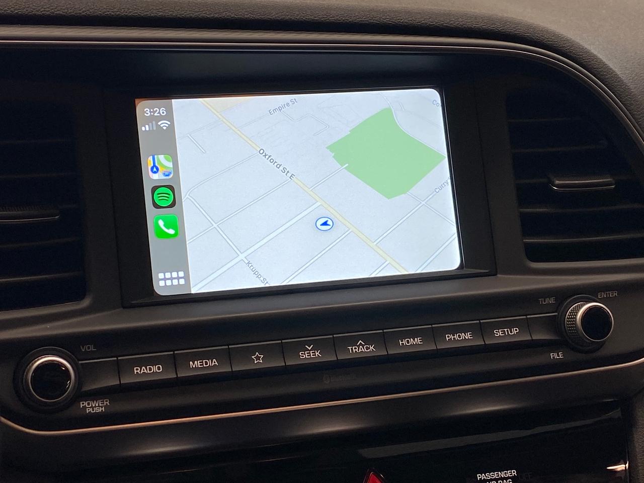 2019 Hyundai Elantra Preferred+Camera+ApplePlay+Blind Spot+LOW KMS! Photo