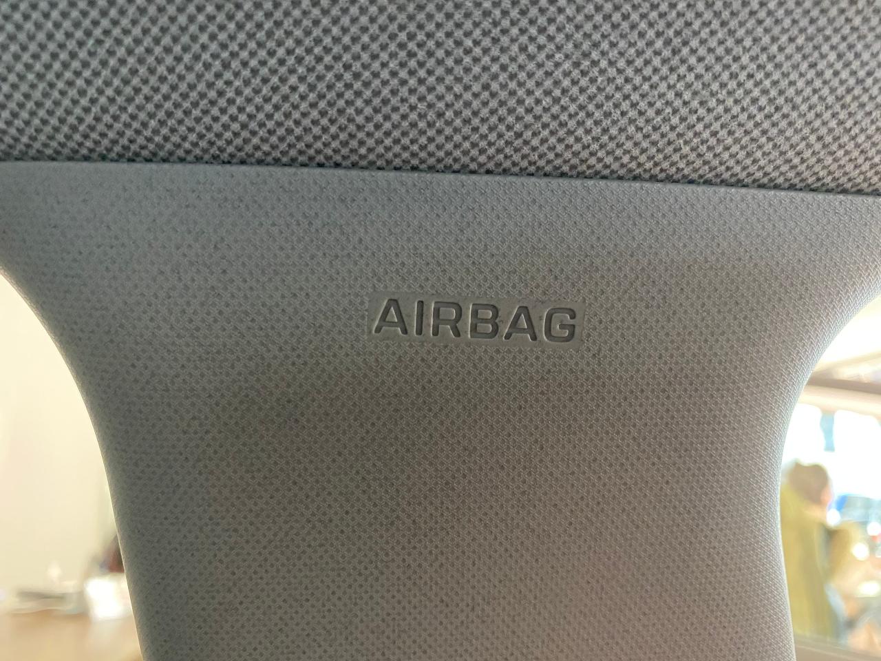 2019 Hyundai Elantra Preferred+Camera+ApplePlay+Blind Spot+LOW KMS! Photo95