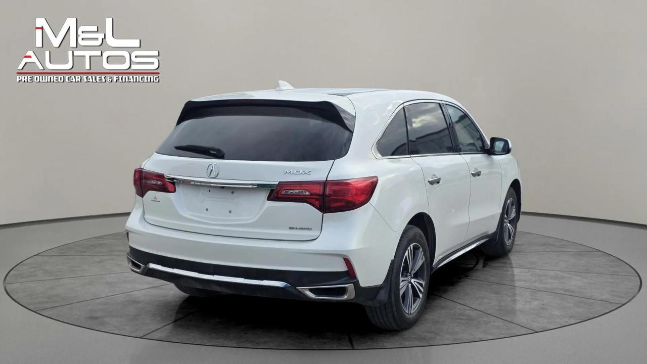 2017 Acura MDX SH-AWD 4DR Photo4