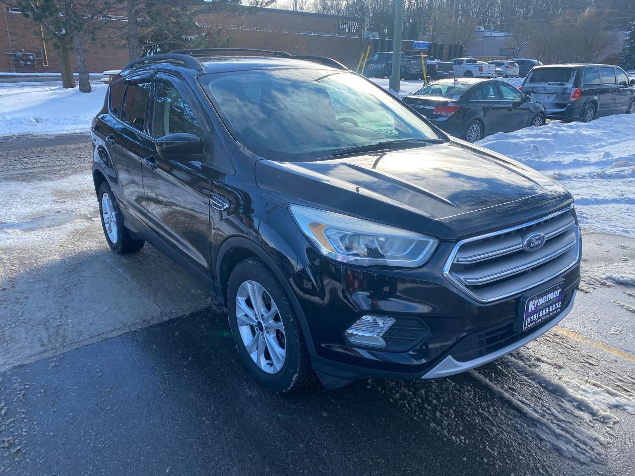 2017 Ford Escape SE Photo3