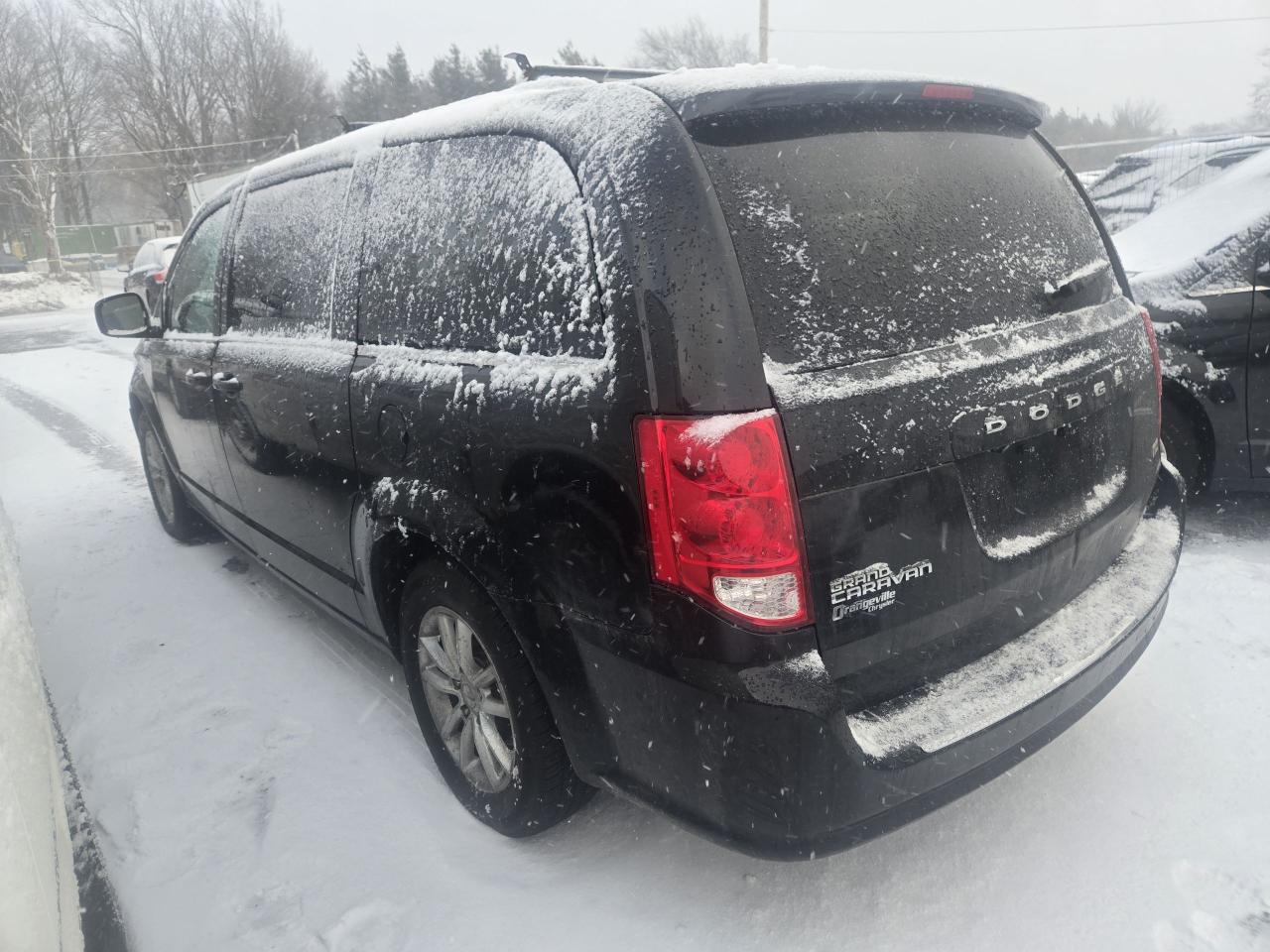 2019 Dodge Grand Caravan SXT Premium Plus Photo