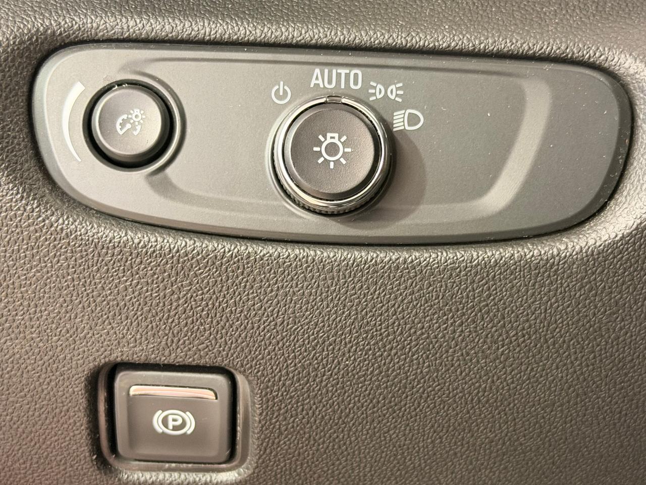 2023 Chevrolet Blazer LT AWD V6+ONE OWNER+CLEAN CARFAX Photo