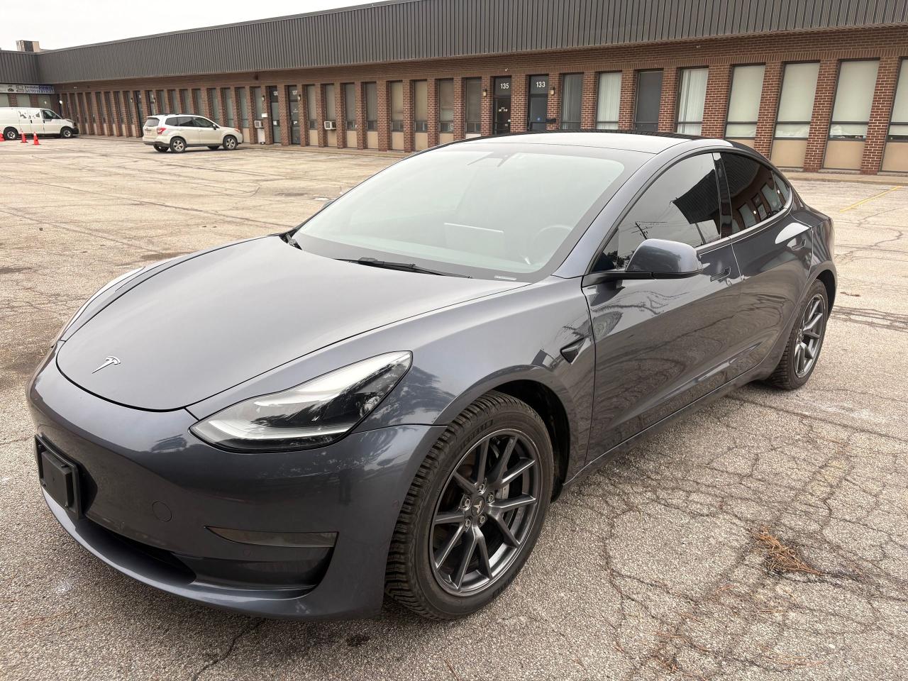 2021 Tesla Model 3 LONG RANGE Photo