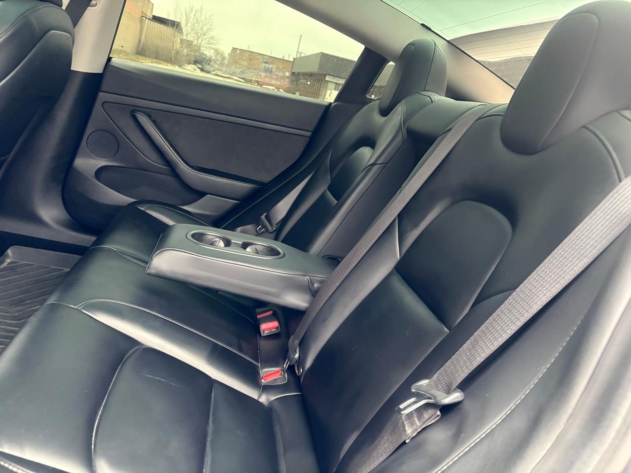 2021 Tesla Model 3 LONG RANGE Photo