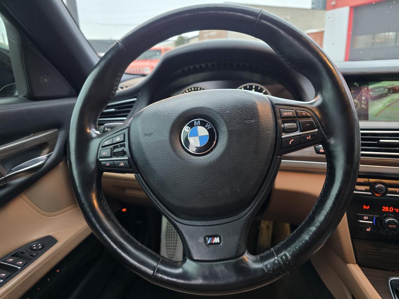 2013 BMW 7 Series 750Li xDrive M Package Photo