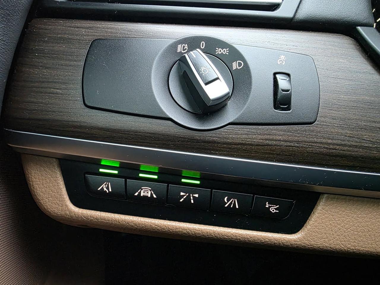 2013 BMW 7 Series 750Li xDrive M Package Photo
