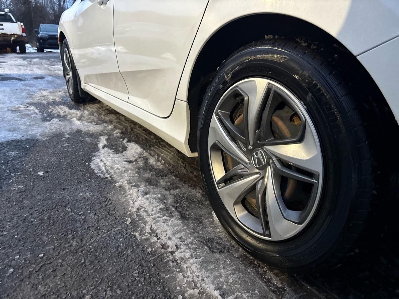 2019 Honda Civic LX *REBUILT TITLE* Photo