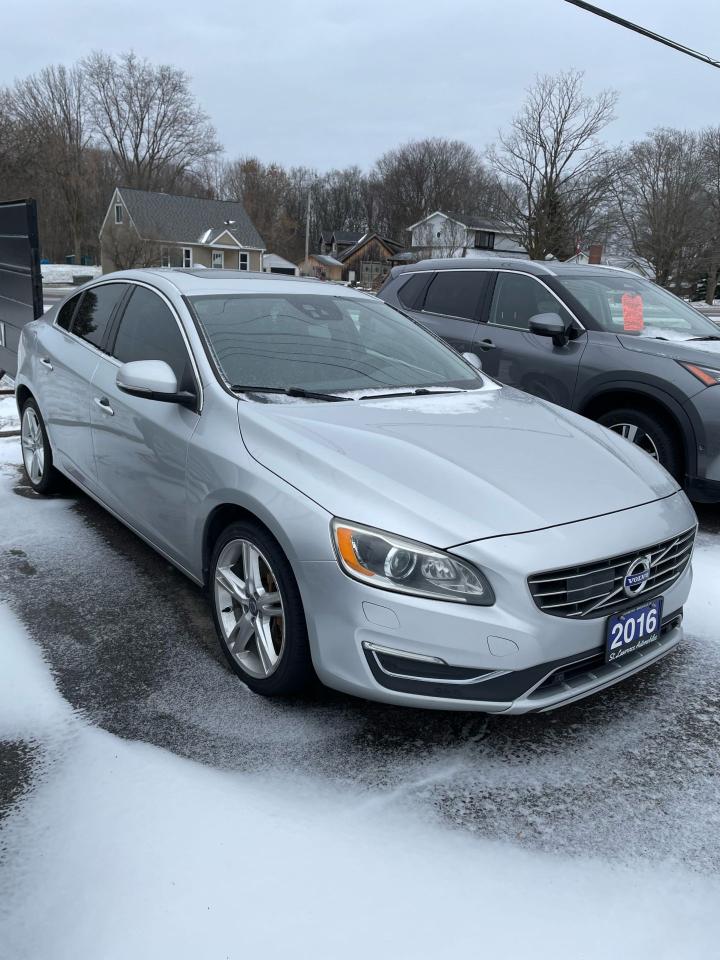 2016 Volvo S60 T5 Special Edition Premier Photo