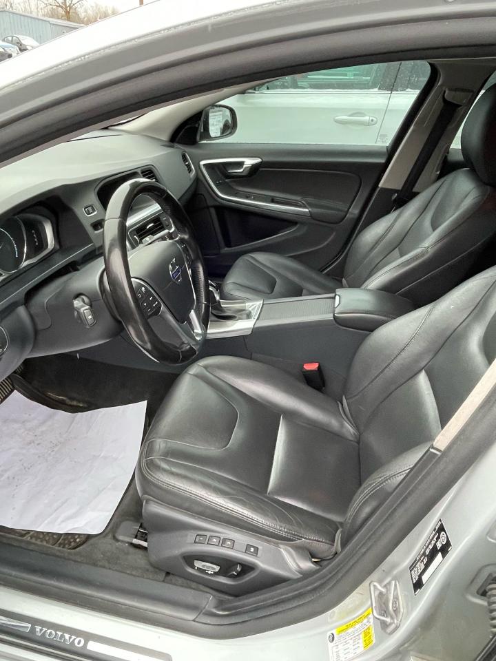 2016 Volvo S60 T5 Special Edition Premier Photo