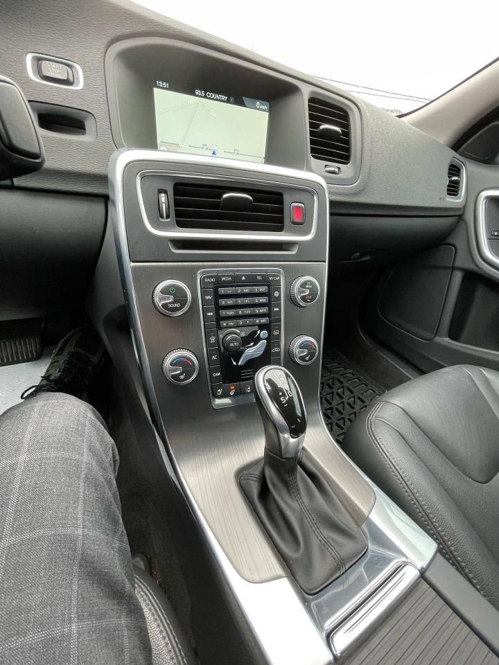 2016 Volvo S60 T5 Special Edition Premier Photo