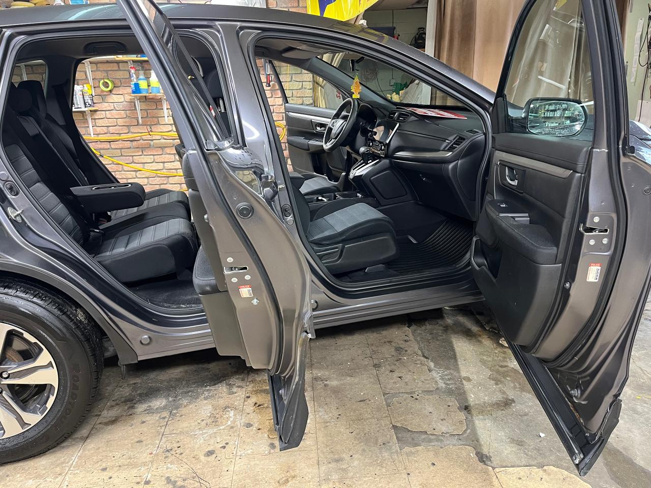 2017 Honda CR-V LX AWD Photo