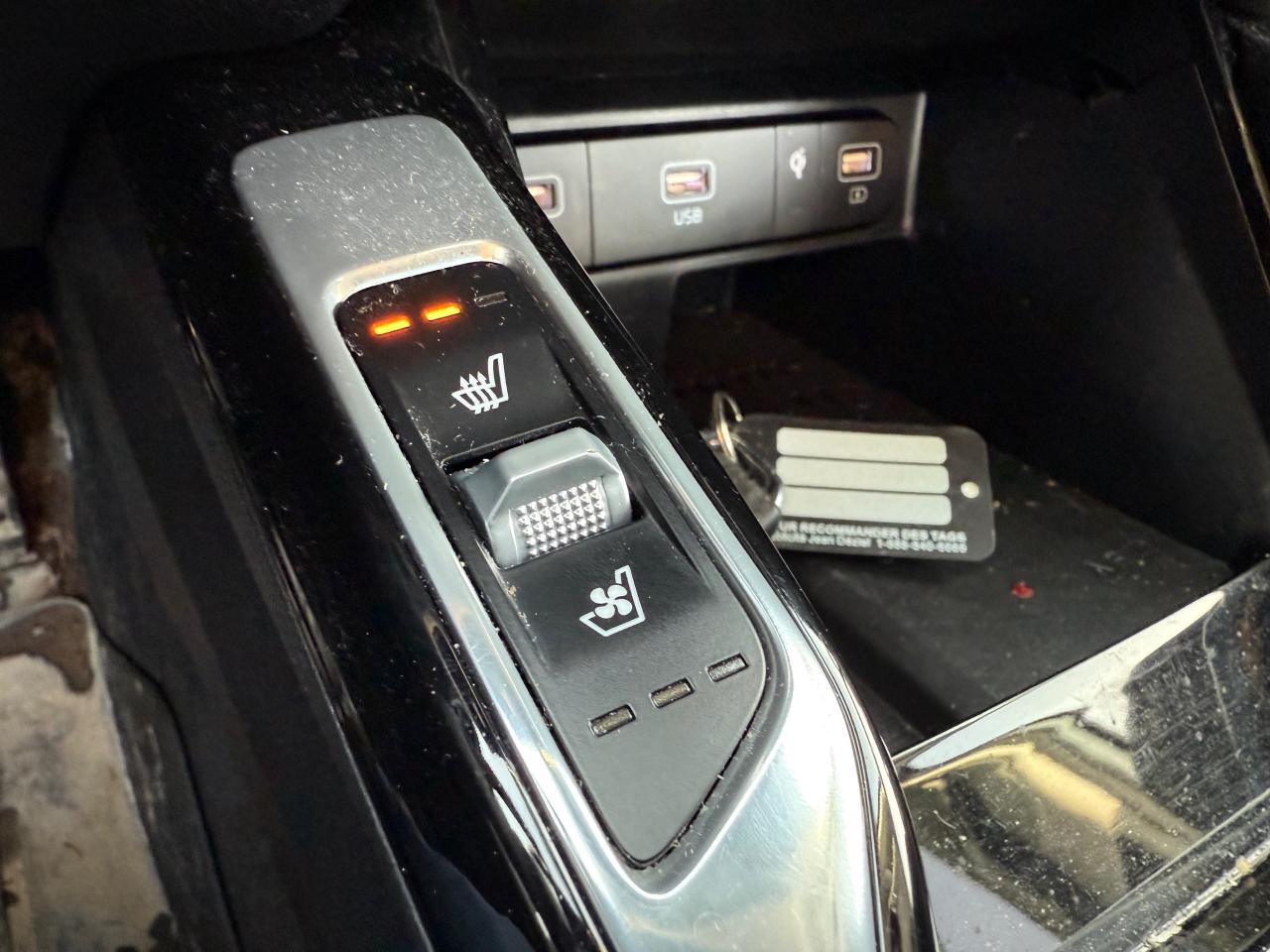 2021 Kia Sorento 2.5T SX w/Black Leather 6-Passenger! Pano Roof! Leather! Photo