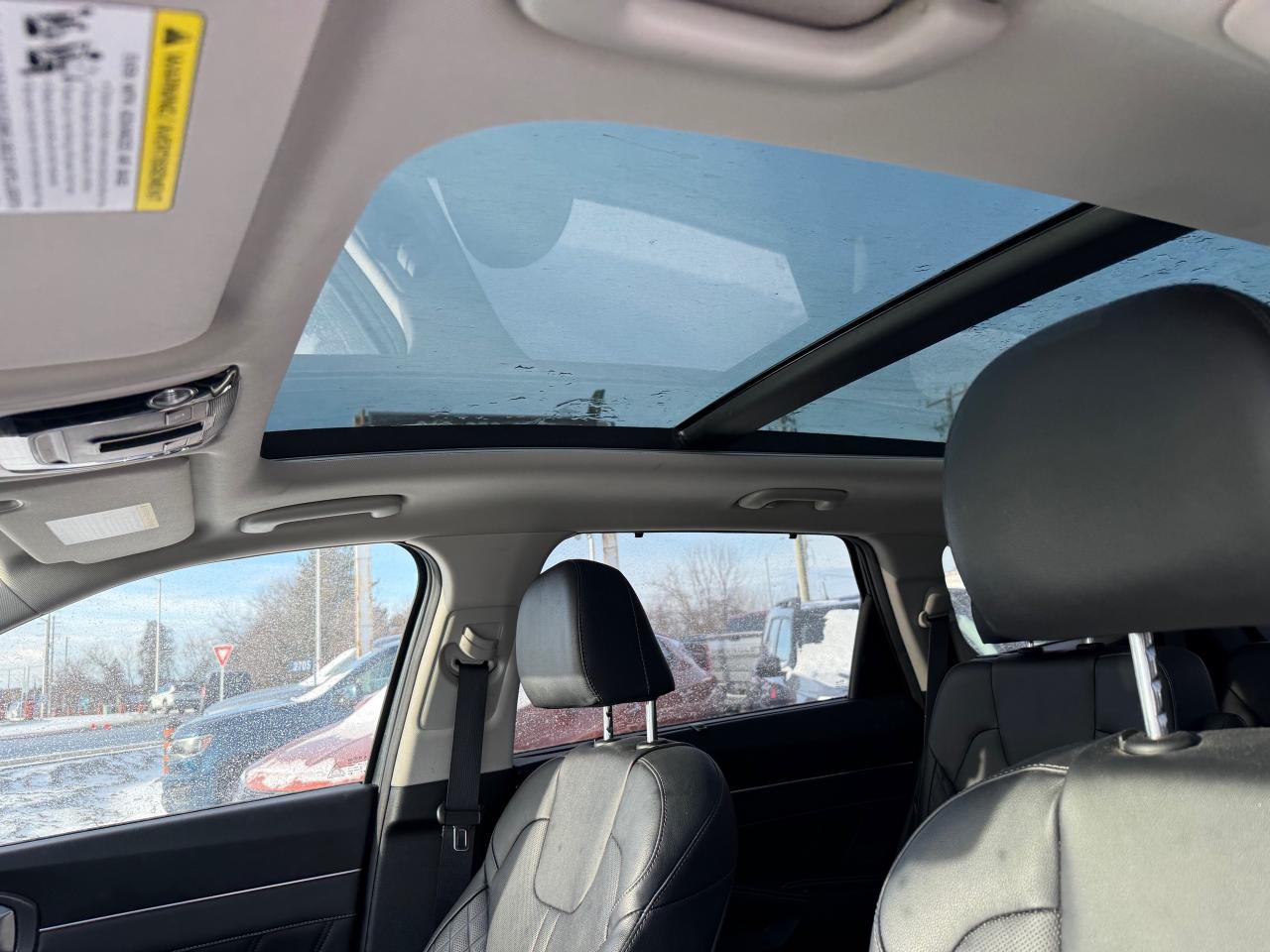 2021 Kia Sorento 2.5T SX w/Black Leather 6-Passenger! Pano Roof! Leather! Photo