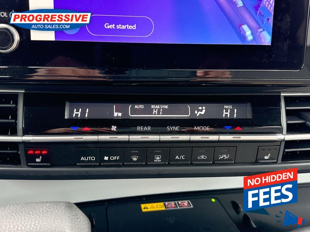 2025 Toyota Sienna LE 8-Passenger Photo