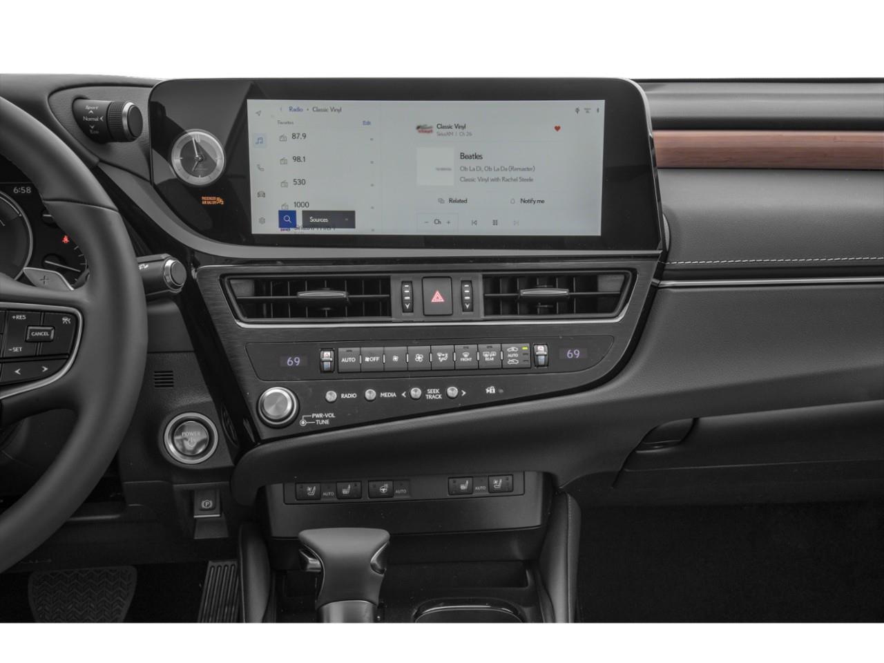 2024 Lexus ES 300 h Photo