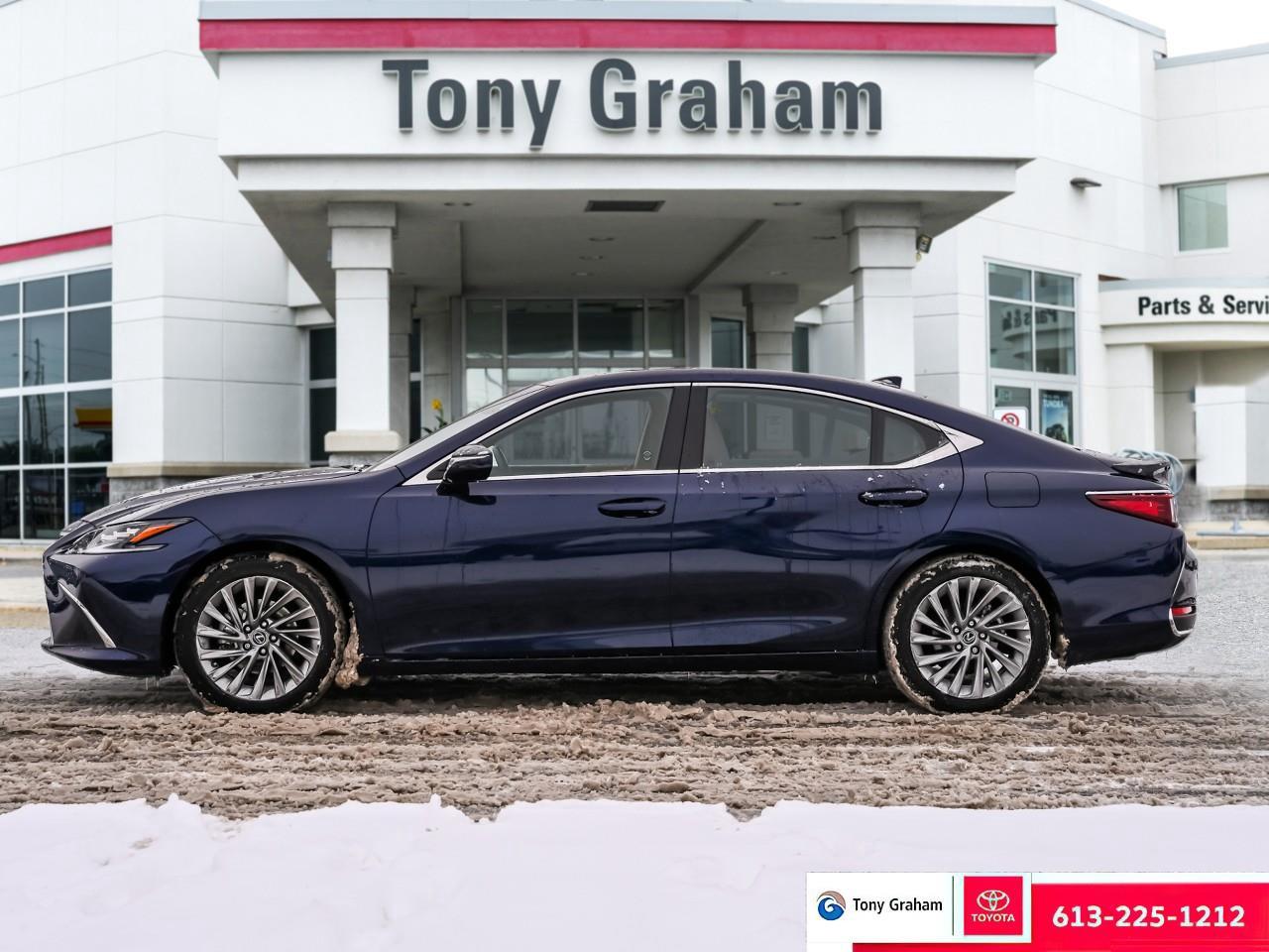 2024 Lexus ES 300 h Photo