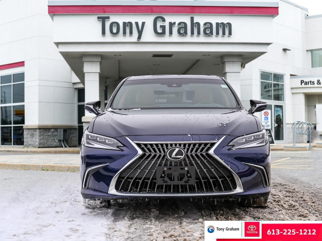 2024 Lexus ES 300 h Photo