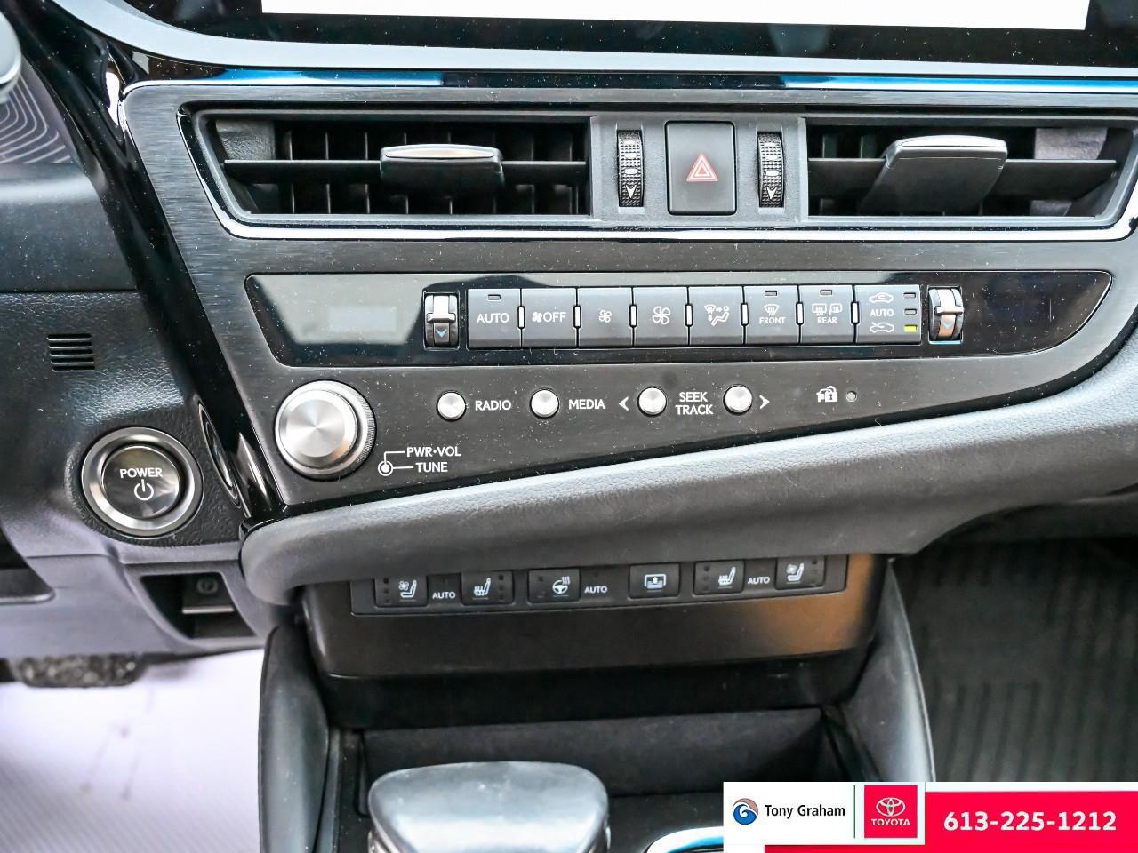 2024 Lexus ES 300 h Photo