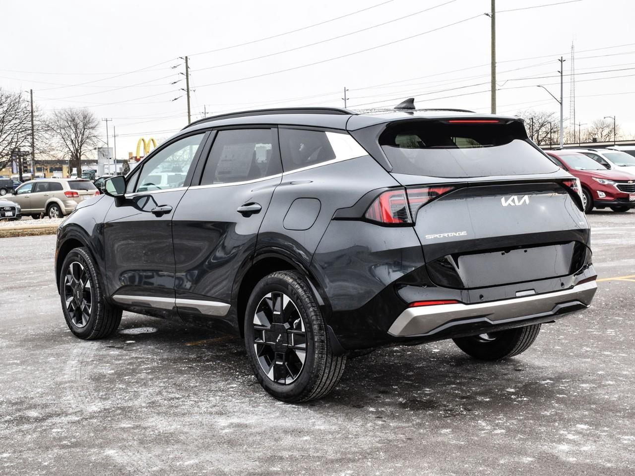 2026 Kia Sportage EX Premium w/Black Interior 2026 Kia Sportage – EX Premium Photo3