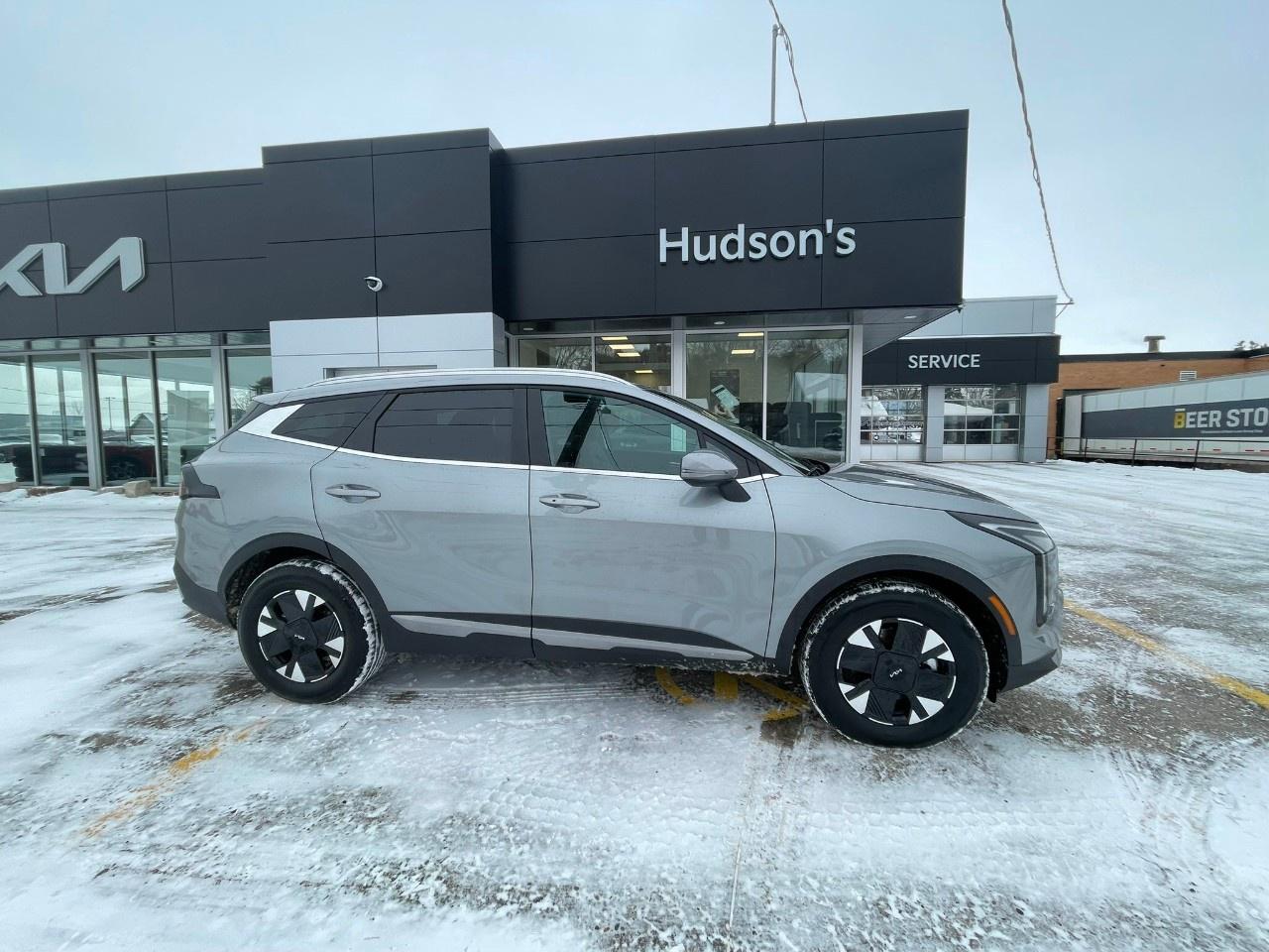 2026 Kia Sportage Hybrid EX AWD Photo