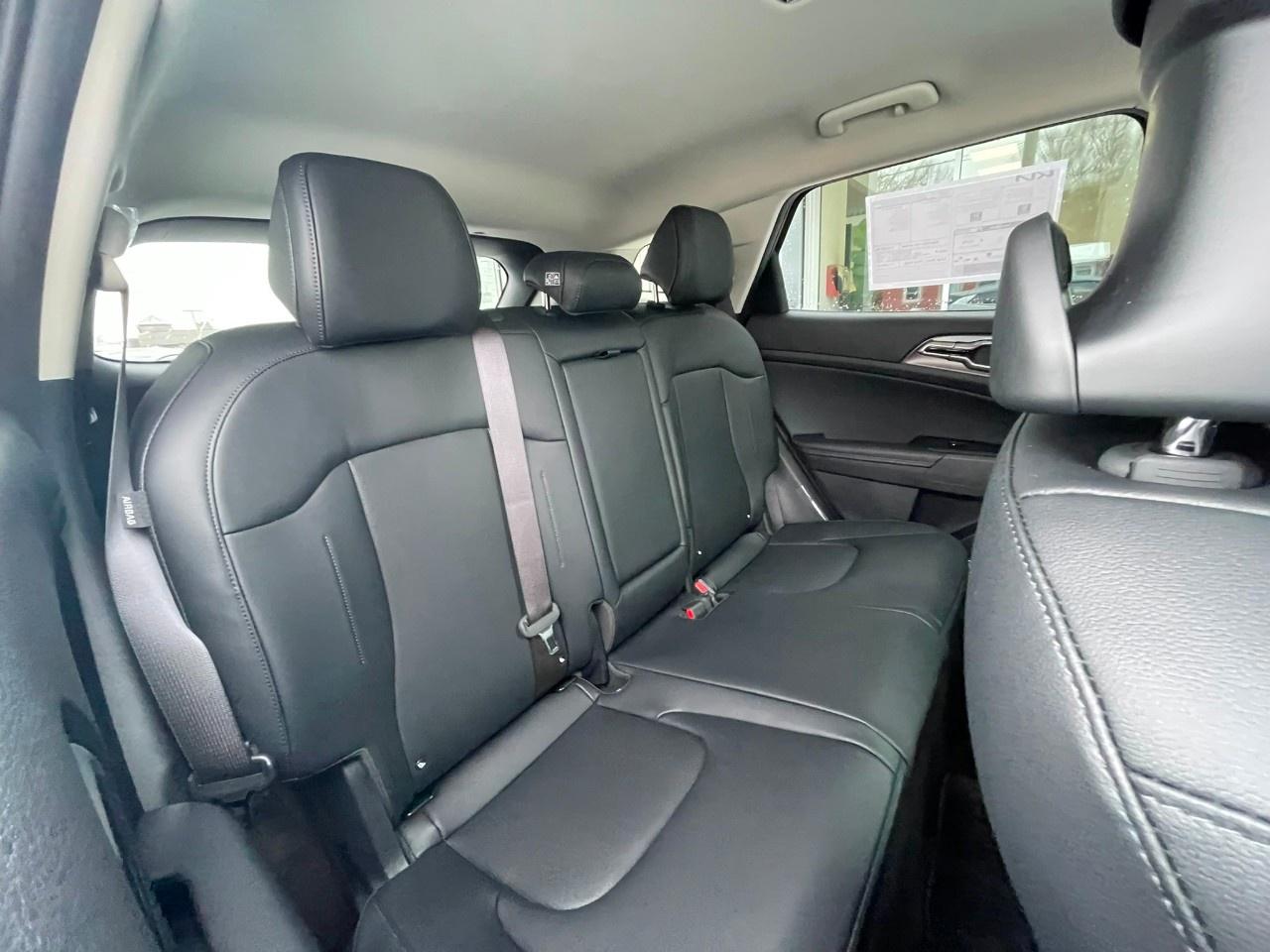 2026 Kia Sportage Hybrid EX AWD Photo