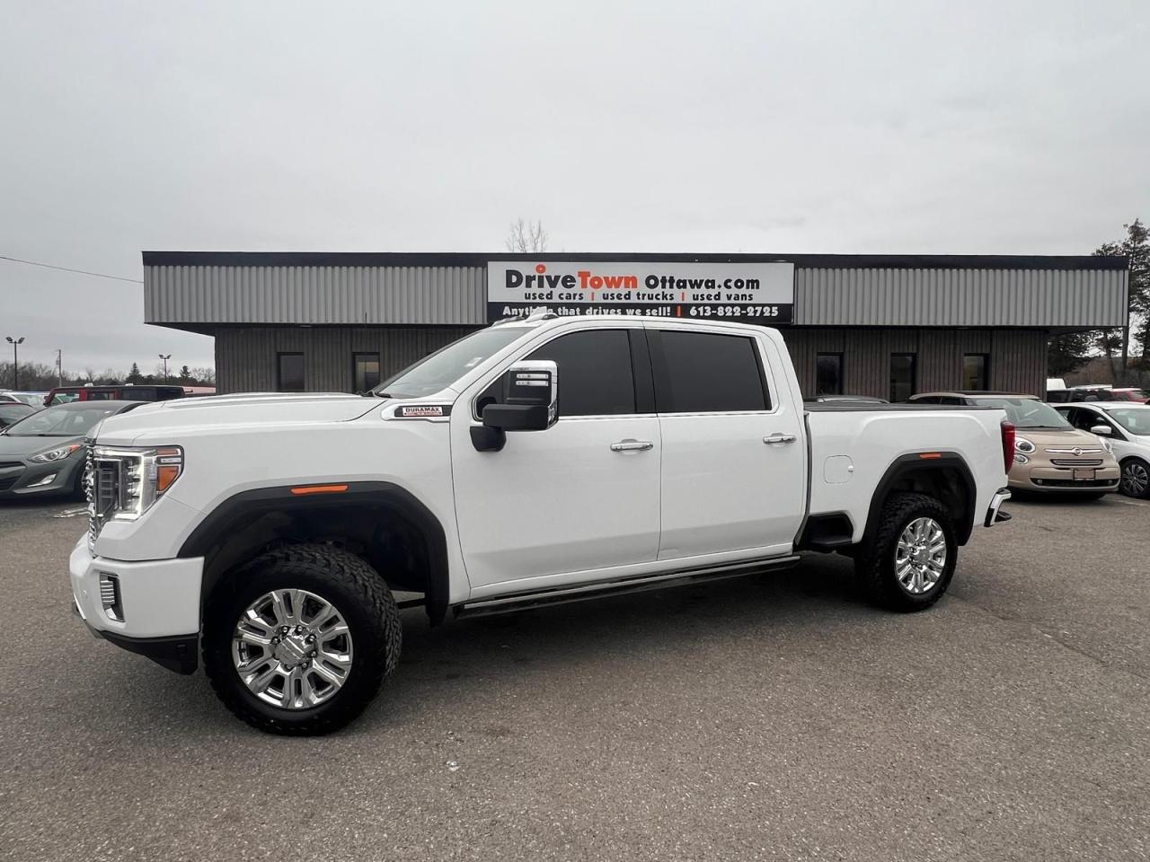 2023 GMC Sierra 2500 Denali Photo