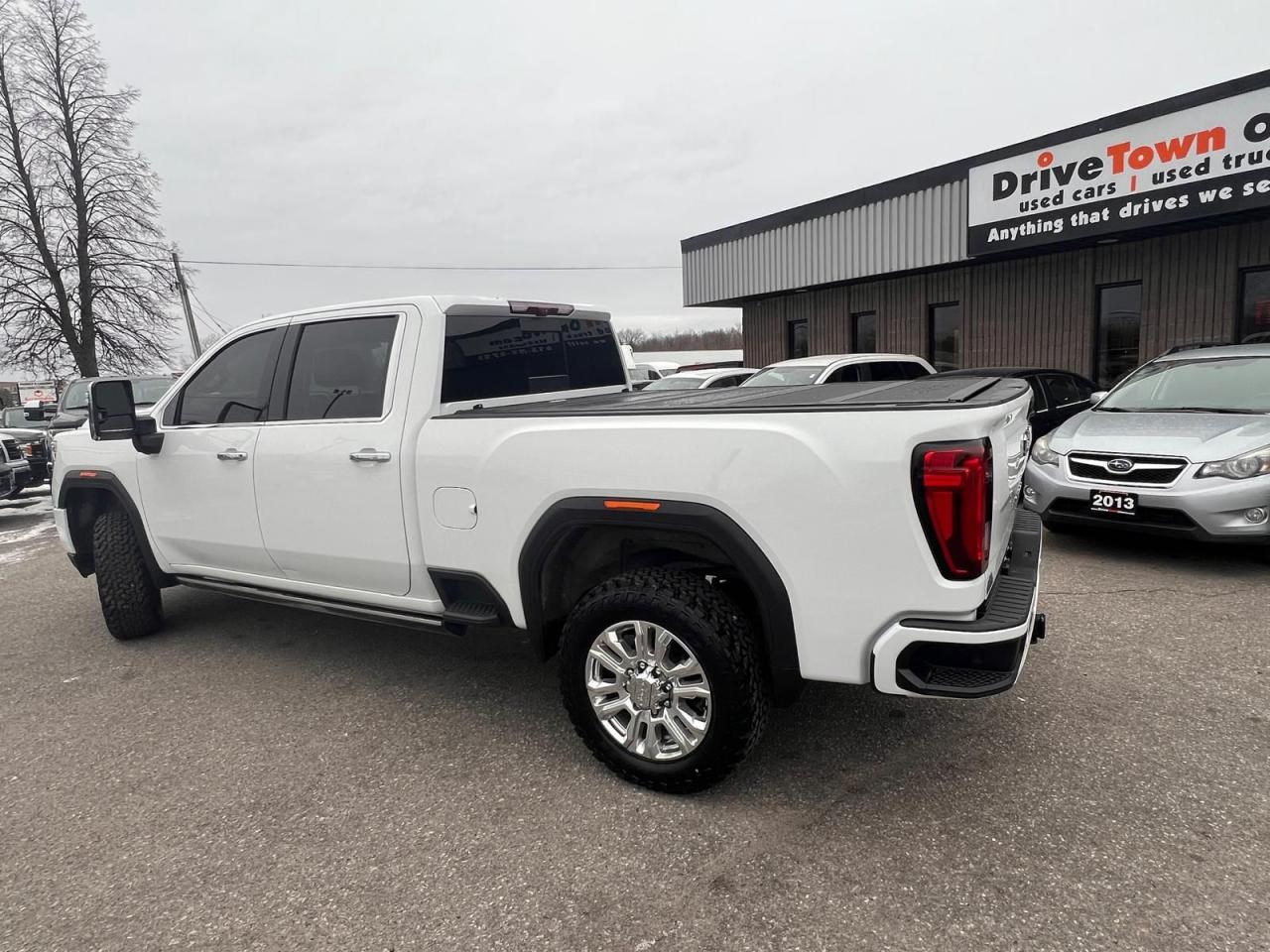 2023 GMC Sierra 2500 Denali Photo2