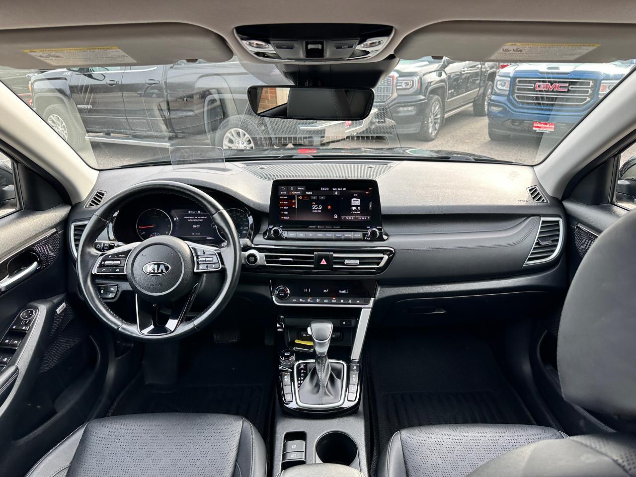 2021 Kia Seltos SX-Turbo AWD HTD/CLD-LTHR Sunroof NAV BackupCam XM Photo