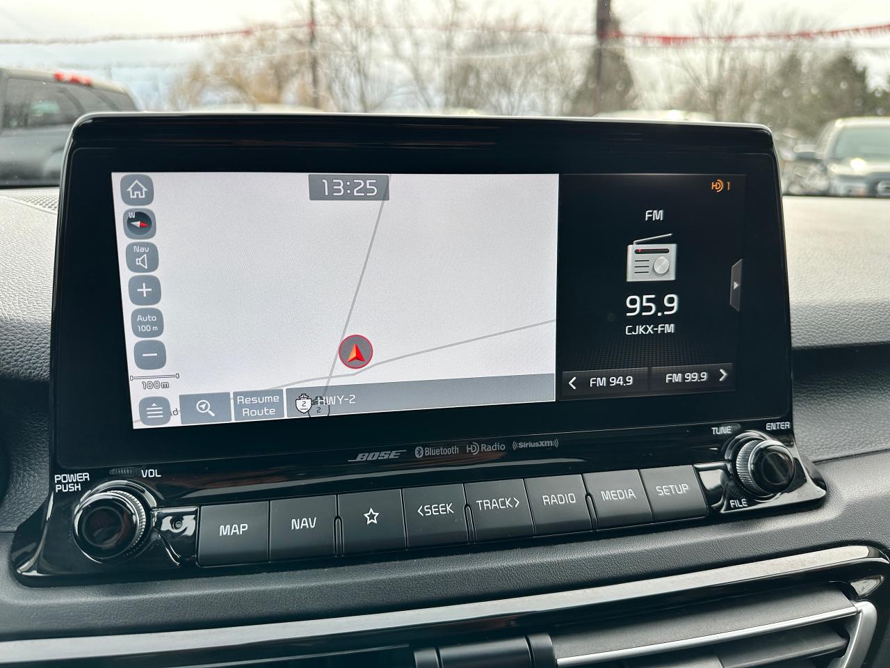 2021 Kia Seltos SX-Turbo AWD HTD/CLD-LTHR Sunroof NAV BackupCam XM Photo