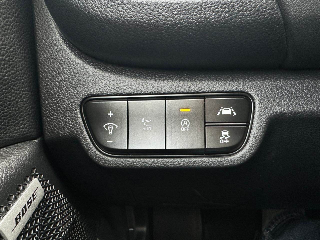 2021 Kia Seltos SX-Turbo AWD HTD/CLD-LTHR Sunroof NAV BackupCam XM Photo