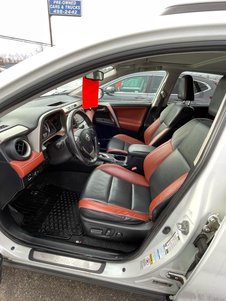 2015 Toyota RAV4 LIMITED  Photo